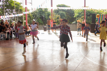 Foto - Festa Julina da EMEF Prof. Carmelino José Dalsenter