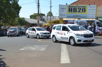 Foto - Desfile Cívico - Pompeia 97 anos