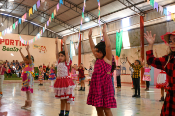 Foto - Arraiá da EMEF Pompeia (Grupão)