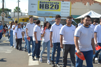 Foto - Desfile Cívico - Pompeia 97 anos