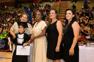 Foto - Formatura Ensino Fundamental I