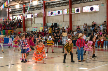 Foto - Arraiá da EMEF Pompeia (Grupão)