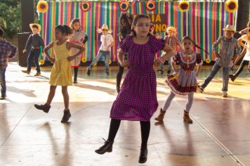 Foto - Festa Julina da EMEF Prof. Carmelino José Dalsenter