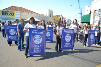 Foto - Desfile Cívico - Pompeia 97 anos