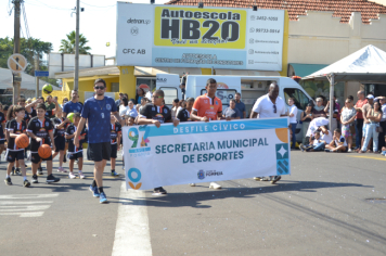 Foto - Desfile Cívico - Pompeia 97 anos
