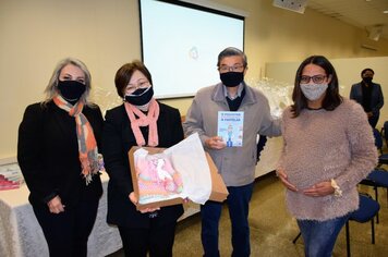 Prefeitura de Pompeia realiza a entrega dos enxovais do programa “Cesta de Bebês”