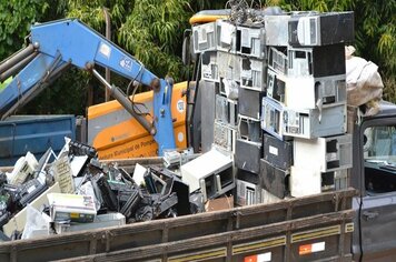 Prefeitura promove o descarte ecológico de toneladas de lixo eletrônico