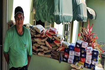 Assistência social realiza novas doações de alimentos a entidades do município