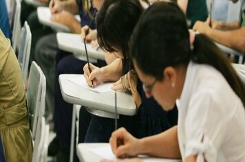 Provas do concurso para professor de educação infantil acontecem neste domingo (14)