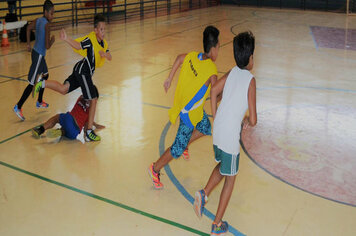 Escolinha municipal de futsal tem aulas às terças e quintas
