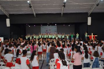 Prefeitura de Pompeia e Igreja Holiness celebram a Semana da Criança 2023 com evento especial