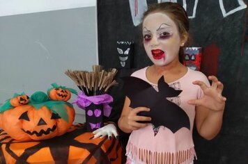 Crianças do Tempo Útil participam de festa temática em alusão ao “Halloween”