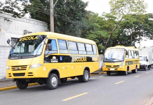 Governo do Estado corta transporte escolar para alunos dos colégios CENE e 17 de setembro