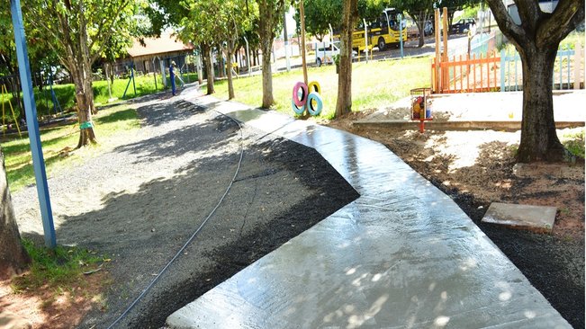 Prefeitura constrói rampa de acessibilidade no CEMEI de Paulópolis 