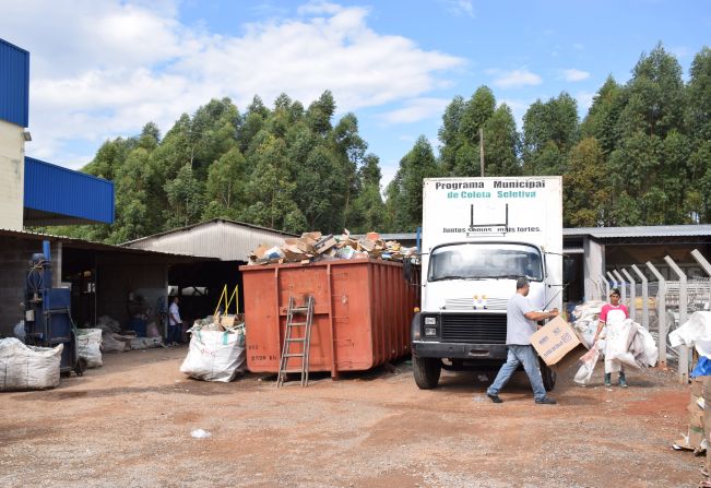 Distrito Industrial de Pompeia passa a abrigar Centro de Reciclagem Municipal