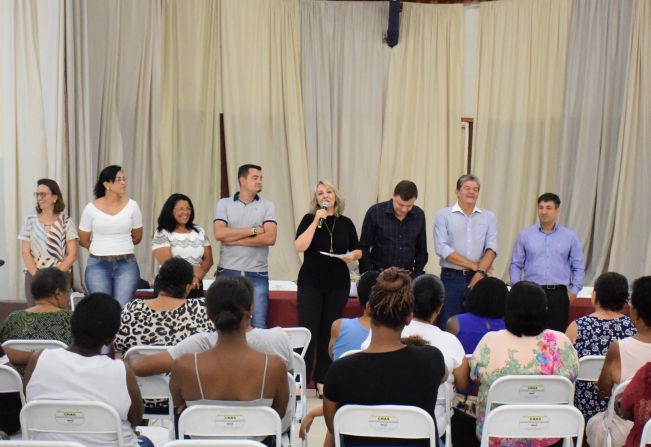Prefeitura realiza reunião com moradores do Mutirão para doação de escrituras 